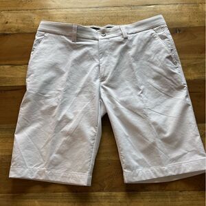 Galvin Green White Ventil8 Golf Shorts - size 34